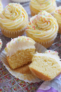 Pack of 12 Cupcakes (PRE ORDER, AVAILABLE FRIDAY)